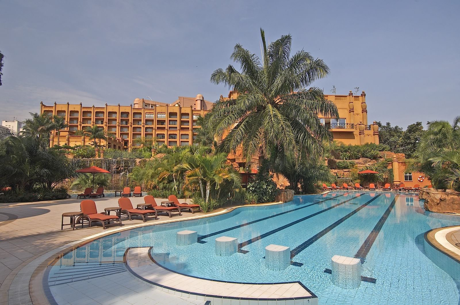 Kampala-Serena-Hotel-Poolside